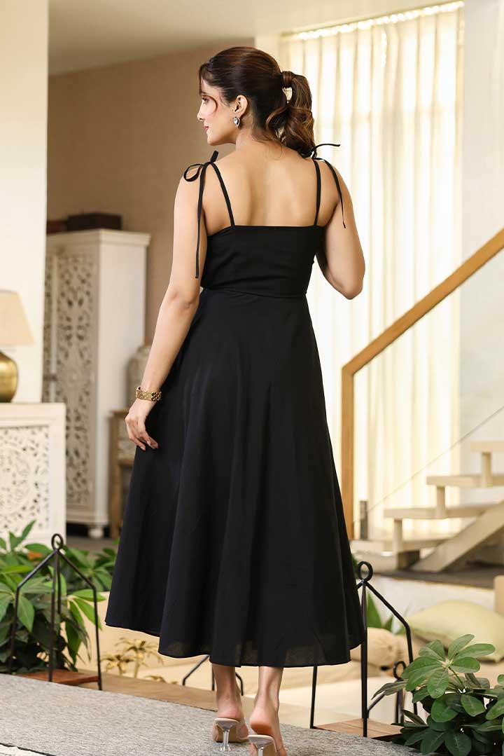 Black Highlighted Knotted Sleeves Midi Dress