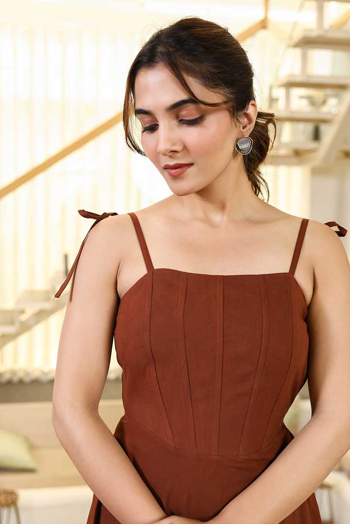 Brown Highlighted Knotted Sleeves Midi Dress